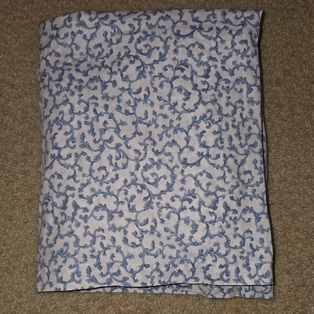 Threshold Striped Blu & White Gathered Fabric. Excellent Quality.